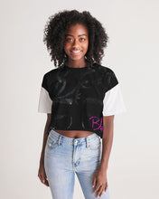 Load image into Gallery viewer, Women&#39;s Lounge Cropped Tee Panda
